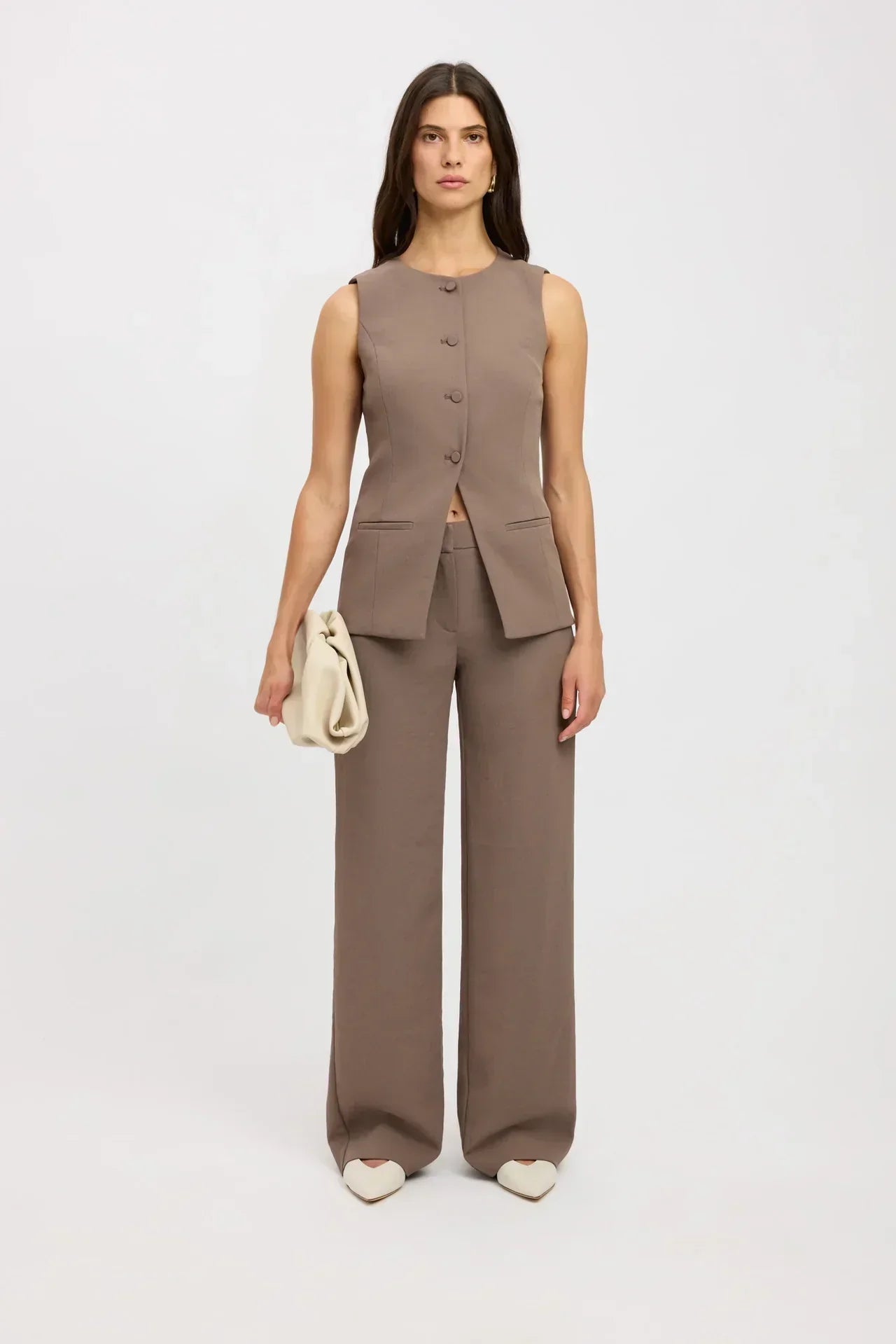 Liv – Classy Sleeveless Top