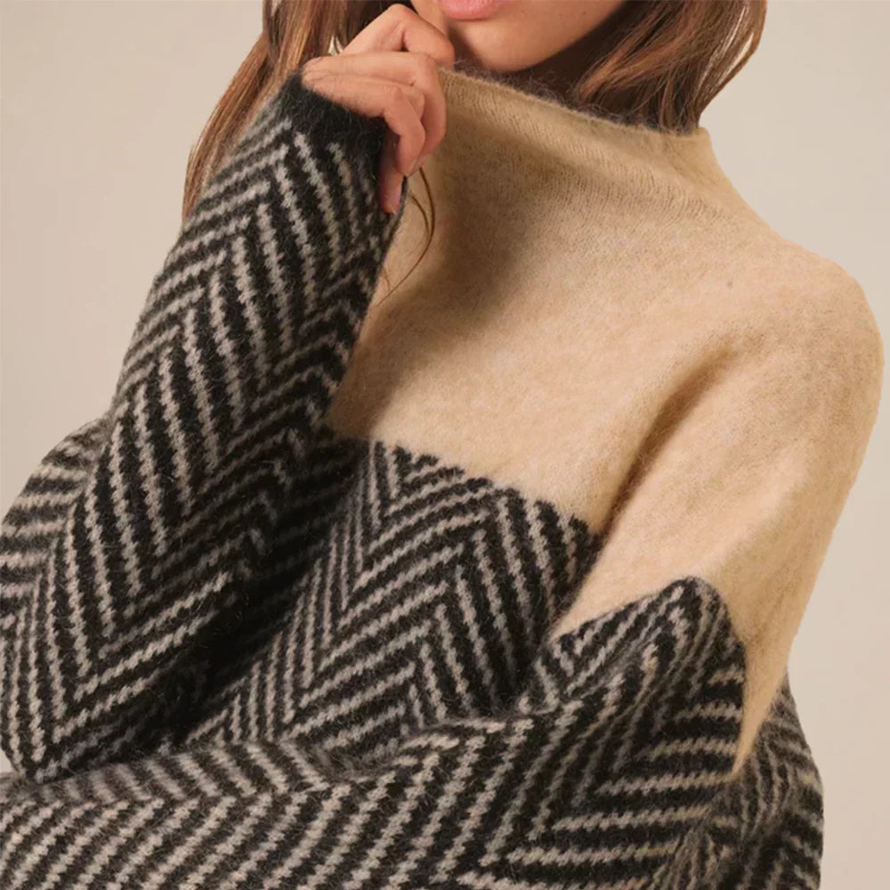 Paulina | Cozy Turtleneck